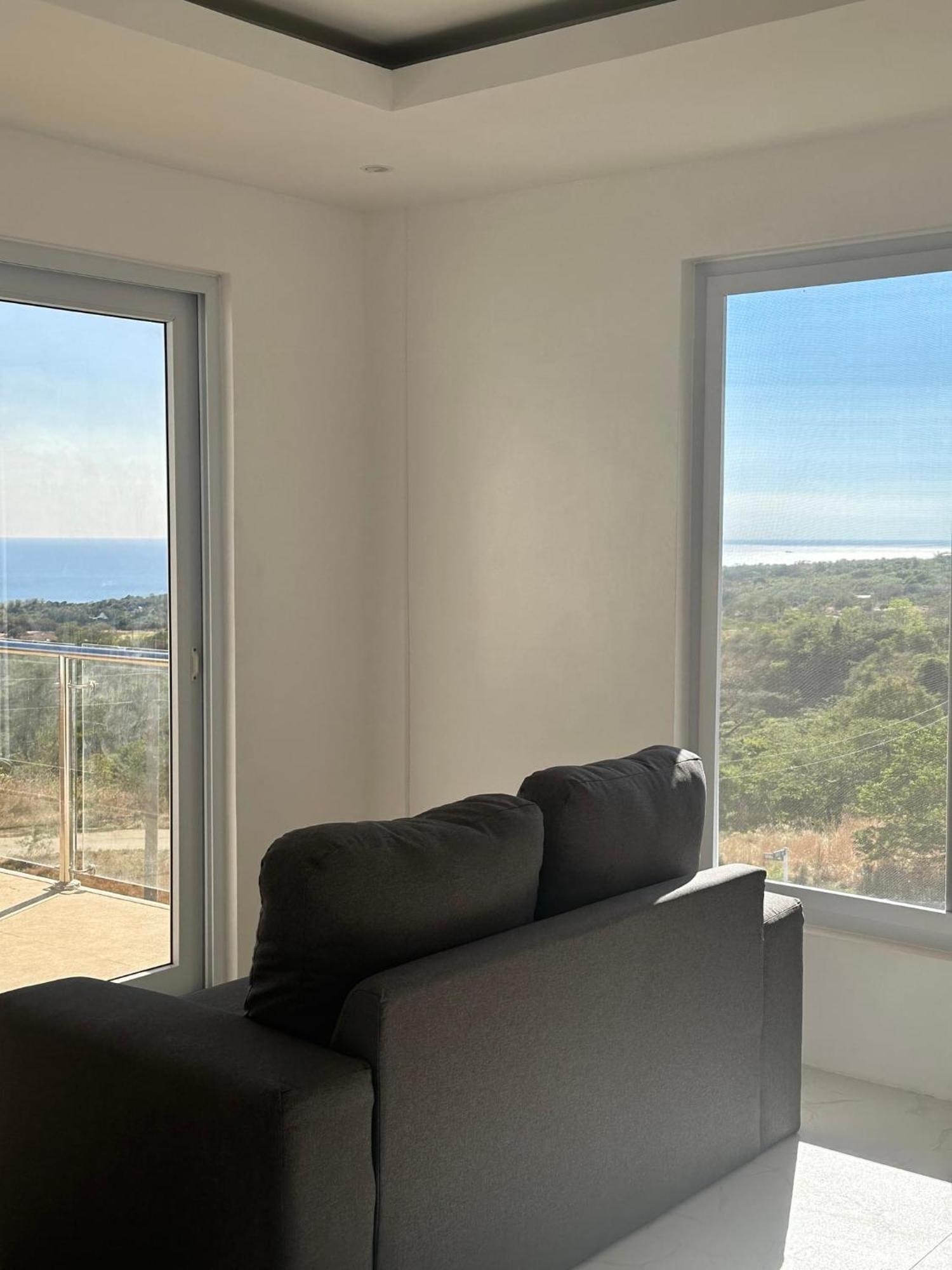 Casa Amores: Camaya Coast Mariveles Luaran gambar